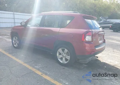 2016 Jeep Compass Sport/North из США, поврежденный, VIN 1C4NJCAA6GD571281